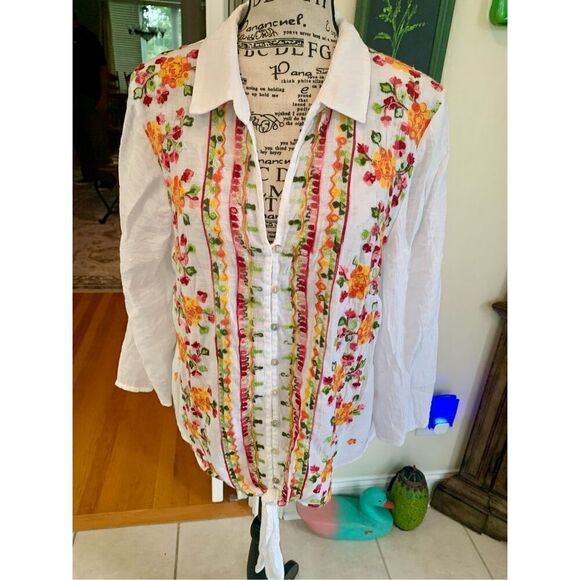 Fig and Flower embroidered button-up top Sz Large Tie Front Floral Boho - Picture 5 of 6